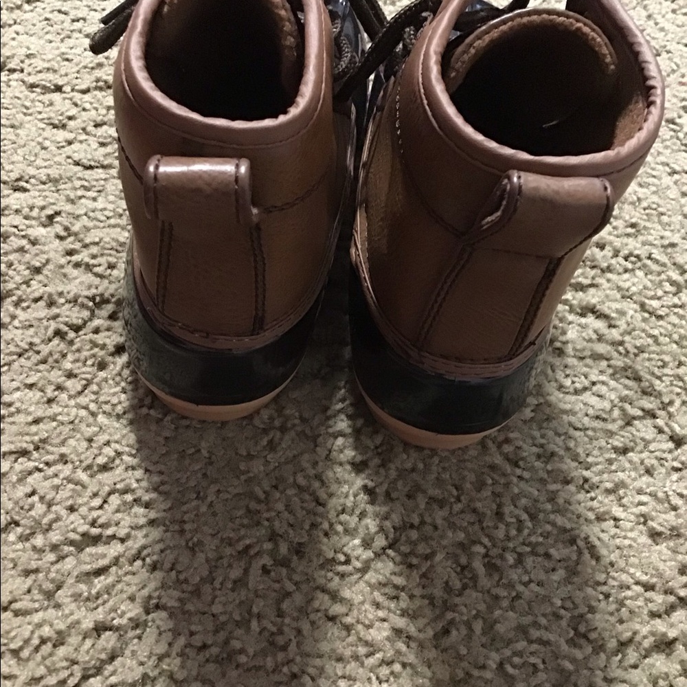 Boots - Picture 3 of 3